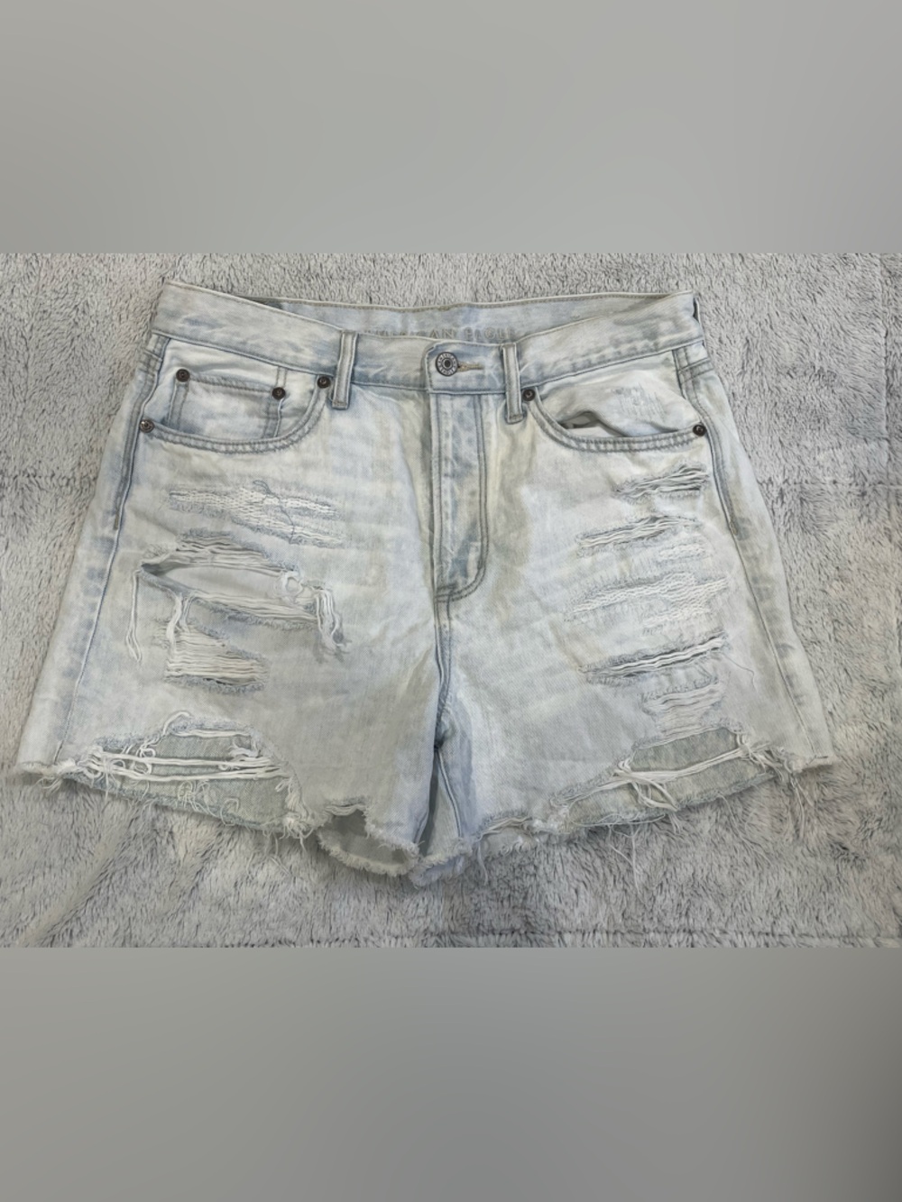American Eagle 90’s boyfriend Shorts